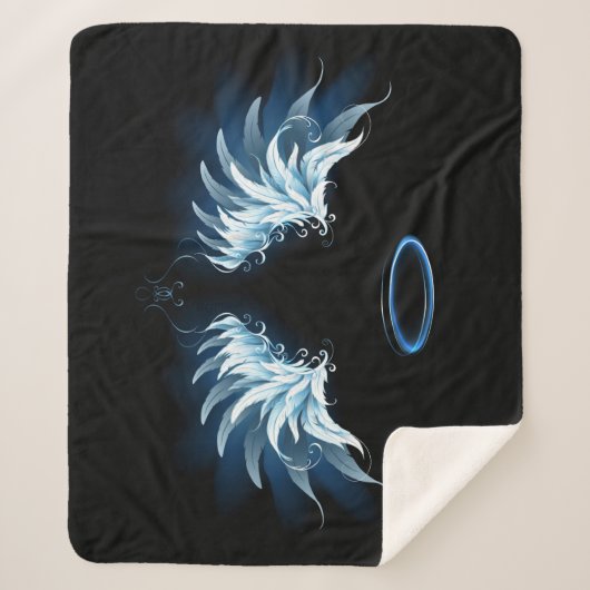 Blue Glows Angel Wings auf schwarzem Hintergrund Sherpadecke (Vorderseite)