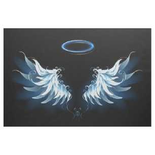 Blue Glows Angel Wings auf schwarzem Hintergrund Stoff