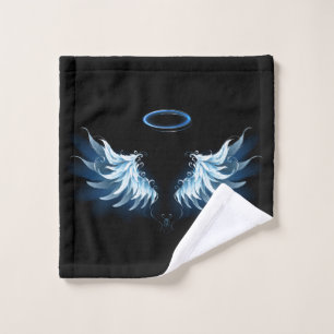 Blue Glows Angel Wings auf schwarzem Hintergrund Waschlappen