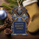 Blue Gold Christmas Merry Pattern#31 ID1009 Geschenkanhänger<br><div class="desc">Wenn Sie sich fragen, welche Farbkombinationen Sie für Ihre Weihnachtsdekoration und Geschenkartikel in diesem Jahr auswählen sollten, habe ich Sammlungen von aufeinander abgestimmten Mustern erstellt, um das Leben ein wenig leichter zu machen. Dieses Weihnachtsgeschenk Tag zeigt ein elegantes geometrisches Design, in einem verzierten Barock-Stil von tiefblau und gold mit einer...</div>