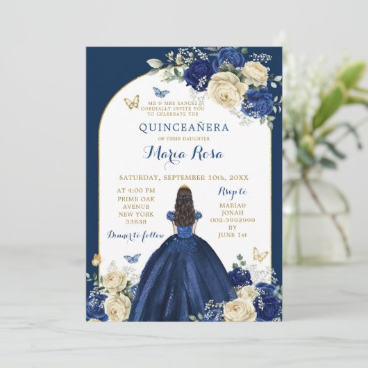 Blue Gold Floral Princess Quinceañera Einladung (Stehend Vorderseite)