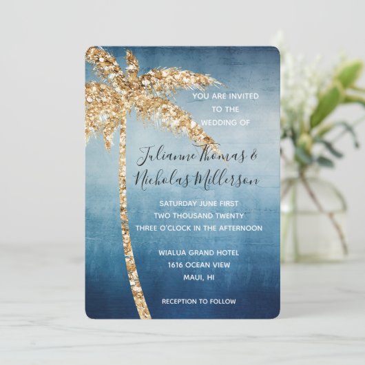 Blue Gold Glitzer Tropical Palm Tree Wedding Einladung (Stehend Vorderseite)