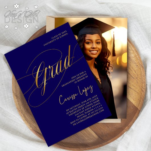 Blue & Gold Minimal Scripted Grad Zeremonie Foto Einladung