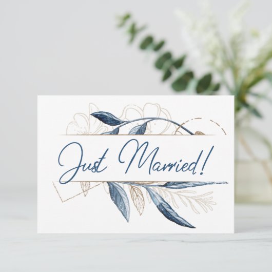 Blue Gold Modernes Floral Elegante Nur verheiratet (Stehend Vorderseite)