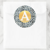 Blue Gold & White Personalisiert Monogram Runder Aufkleber (Tasche)