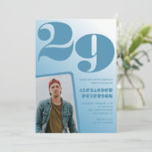 Blue Gradient 29. Geburtstagseinladungen Boy Foto Einladung (Stehend Vorderseite)