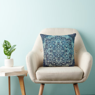 Blue Gradient Mandala Design Kissen