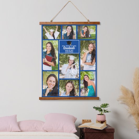 Blue Graduate Foto Collage Modern 2025 Abschluss Wandteppich Mit Holzrahmen (Schlafzimmer)