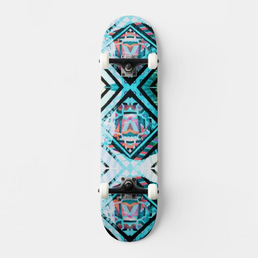 Blue Graffiti Patch Skateboard (Vorderseite)