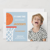 Blue Gray Background Basketball Einladungen Foto (Vorderseite)