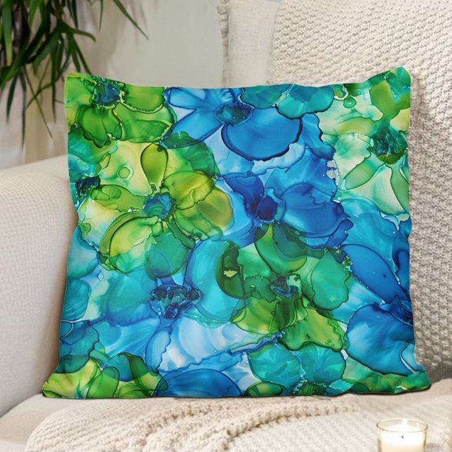 Blue Green Alcohol Ink Blume Kissen (Blue and green alcohol ink floral pillow)