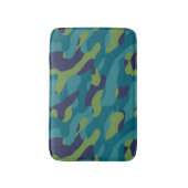 Blue Green and Teal Camo Abstract Badematte (Vorderseite Vertikal)