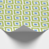 Blue Green Diamonds Ikat Pattern Geschenkpapier (Ecke)