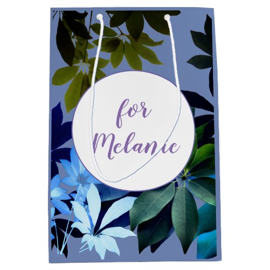 Blue & Green Foliage Custom Gift Bagte Mittlere Geschenktüte (Vorderseite)