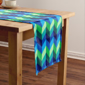 Blue Green Ombre Chevrons Medium Table Runner Mittelgroßer Tischläufer (Beispiel)