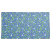 Blue Green Periwinkle Floral Pattern auf Royal Blu Kissenbezug (Vorderseite-Rechts)