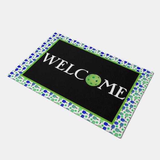 Blue & Green Pickleball Paddle Green Pickleballs Fußmatte (Schrägansicht)