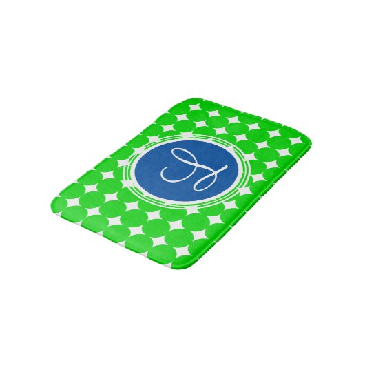 Blue & Green Polka Dot Monogram Badematte (Schrägansicht)