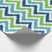 Blue Green Zigzags Ikat Pattern Geschenkpapier (Ecke)