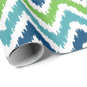 Blue Green Zigzags Ikat Pattern Geschenkpapier (Rolleneckpunkt)