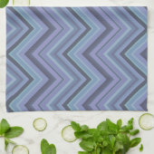 Blue-Grey Zigzag Stripes Handtuch (Gefaltet)