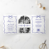 Blue Hand Drawn Bow QR Code Photo Wedding Dreifach Gefaltete Einladung (Innenseite)
