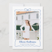 Blue Hand Gezeichnet Bow Wavy Foto Graduation Part Einladung (Rückseite)