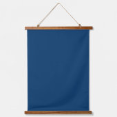 Blue Hanging Wall Tapestry in der Nacht Wandteppich Mit Holzrahmen (Vorderseite)