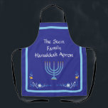Blue HANUKKAH Menorah Customize Schürze<br><div class="desc">Personalisieren Fügen Sie Ihren Namen hinzu und passen Sie Ihre Urlaubszeit-Nachricht an. Ich Liebe Malerei und Design! Ich hoffe,  dir gefällt mein Kunstwerk.</div>