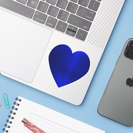Blue Heart Sticker (Laptop mit iPhone)