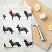 Blue Heeler Dog Breed Boho Floral Silhouette Geschirrtuch (Viertel Falte)