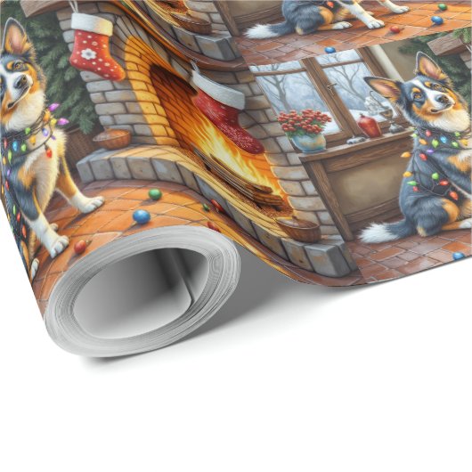 Blue Heeler Fireplace with Christmas Lights Geschenkpapier (Rolleneckpunkt)