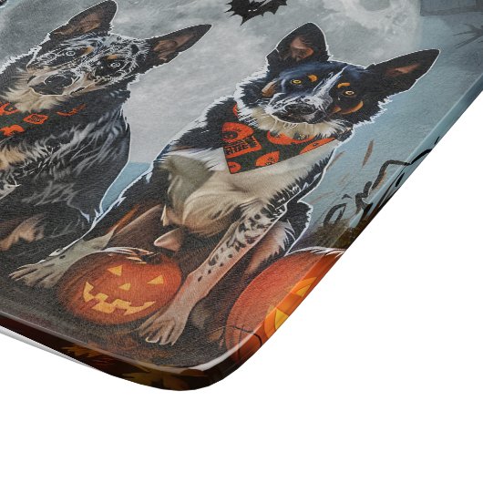 Blue Heeler Halloween Spooky Schneidebrett (Ecke)