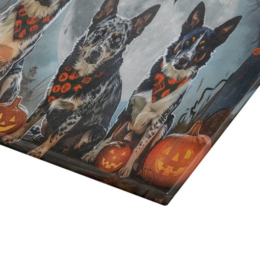Blue Heeler Halloween Spooky Schneidebrett (Ecke)