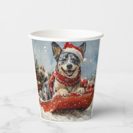 Blue Heeler Hund in Sledge Lass es Schnee Weihnach Pappbecher (Vorderseite)