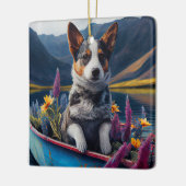 Blue Heeler on a Paddle: Ein Landschaftliches Aben Keramikornament (Links)