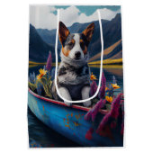 Blue Heeler on a Paddle: Ein Landschaftliches Aben Mittlere Geschenktüte (Rückseite)