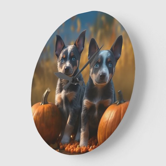 Blue Heeler Welpe Autumn Delight Pumpkin Große Wanduhr (Winkel)