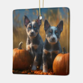 Blue Heeler Welpe Autumn Delight Pumpkin Keramikornament (Links)