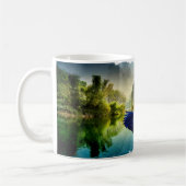 Blue Heron an einem schönen See in Vietnam Kaffeetasse (Links)