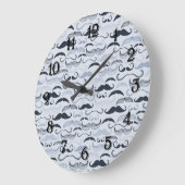 Blue Hipster Mustaches Große Wanduhr (Winkel)