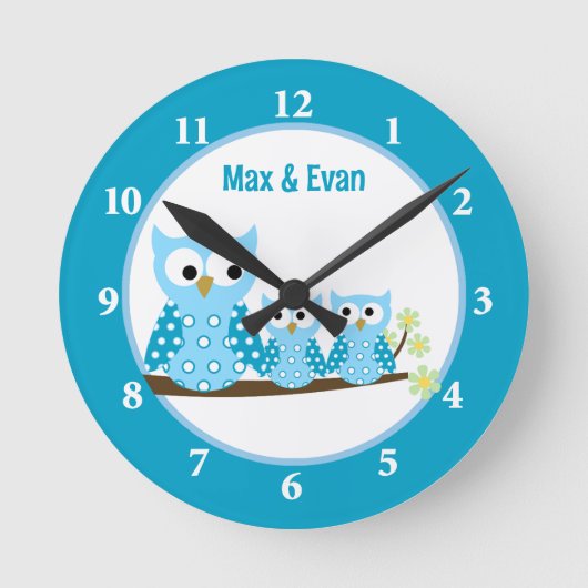 Blue Hoot Owls Wall Clock Runde Wanduhr (Vorderseite)