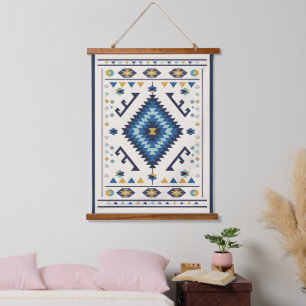 Blue Horizon Nomad – Minimalistischer Stammes-Diam Wandteppich Mit Holzrahmen