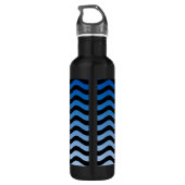 Blue Hues Wavy Stripes Trinkflasche (Rückseite)