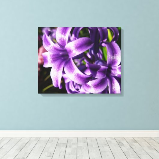 Blue Hyacinth I Spring Floral Leinwanddruck (Insitu (Holzboden))