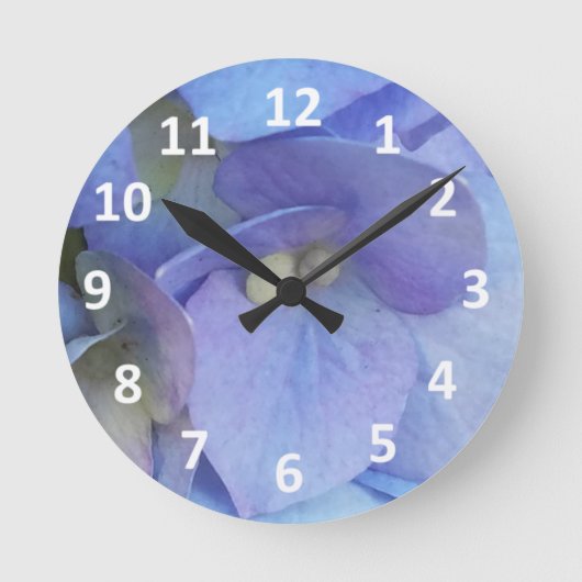 Blue Hydrangea Blossom Zahlen Wall Clock Runde Wanduhr (Vorderseite)