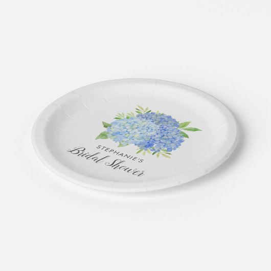 Blue Hydrangea Bouquet Brautparty Pappteller (Schrägansicht)