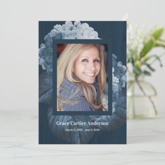 Blue Hydrangea Celebration of Life Program Programm (Stehend Vorderseite)