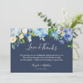 Blue Hydrangea Floral Hand Letter Vielen Dank Dankeskarte (Stehend Vorderseite)