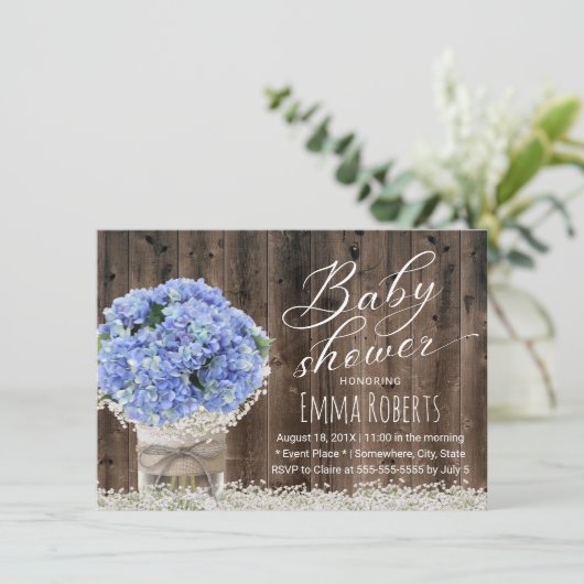Blue Hydrangea Floral Jar Barn Wood Baby Dusche Einladung (Stehend Vorderseite)